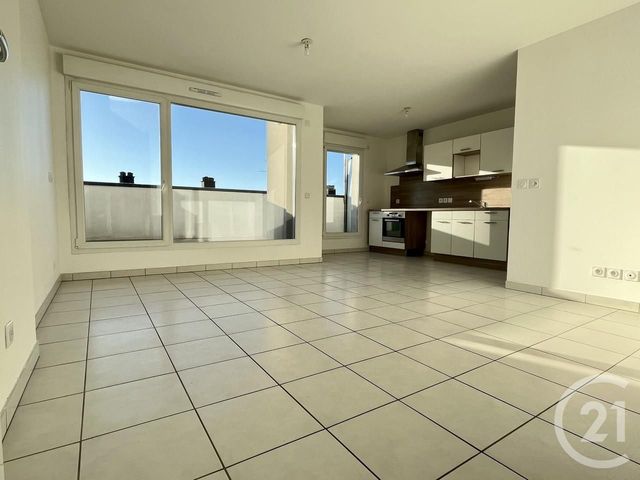 Appartement F3 &agrave; louer - 3 pi&egrave;ces - 65,67 m2 - Reims - 51 - CHAMPAGNE-ARDENNE