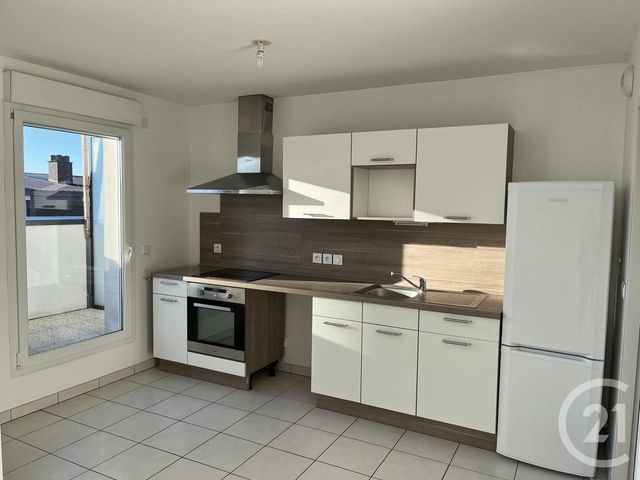 Appartement F3 &agrave; louer - 3 pi&egrave;ces - 65,67 m2 - Reims - 51 - CHAMPAGNE-ARDENNE