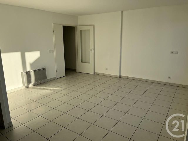 Appartement F3 &agrave; louer - 3 pi&egrave;ces - 65,67 m2 - Reims - 51 - CHAMPAGNE-ARDENNE