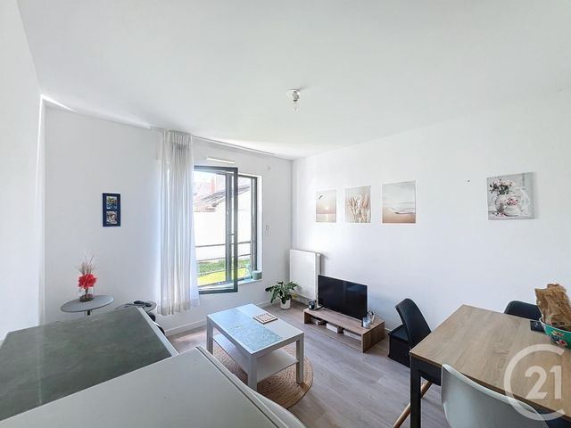 Appartement T2 &agrave; louer - 2 pi&egrave;ces - 38,19 m2 - Reims - 51 - CHAMPAGNE-ARDENNE