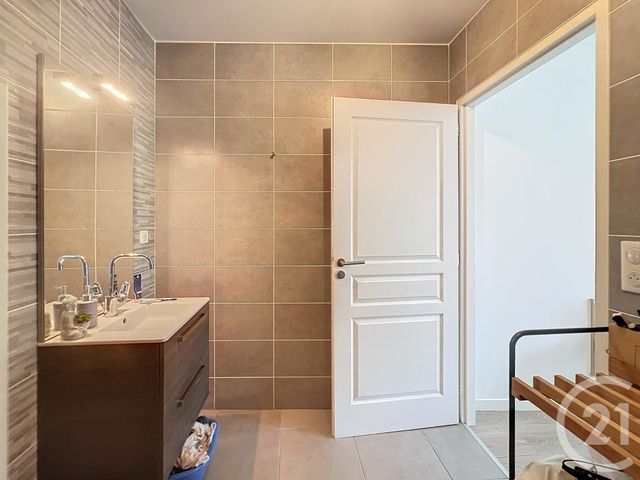 Appartement T2 &agrave; louer - 2 pi&egrave;ces - 38,19 m2 - Reims - 51 - CHAMPAGNE-ARDENNE