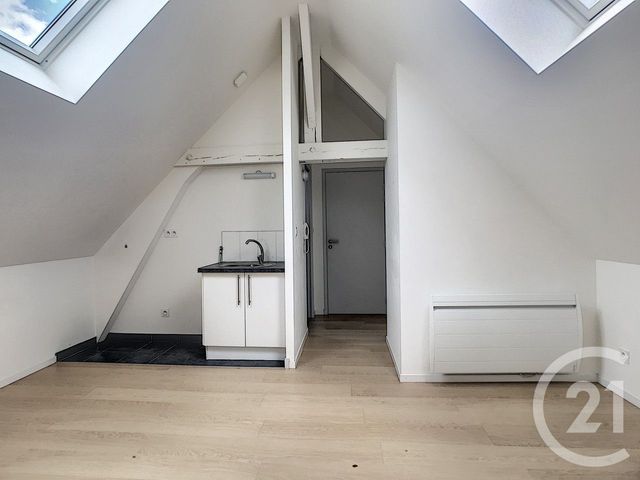 Appartement T1 &agrave; louer - 1 pi&egrave;ce - 17,60 m2 - Reims - 51 - CHAMPAGNE-ARDENNE