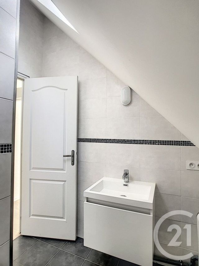Appartement T1 &agrave; louer - 1 pi&egrave;ce - 17,60 m2 - Reims - 51 - CHAMPAGNE-ARDENNE