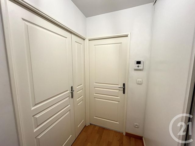 Appartement F3 &agrave; louer - 3 pi&egrave;ces - 63,79 m2 - Reims - 51 - CHAMPAGNE-ARDENNE