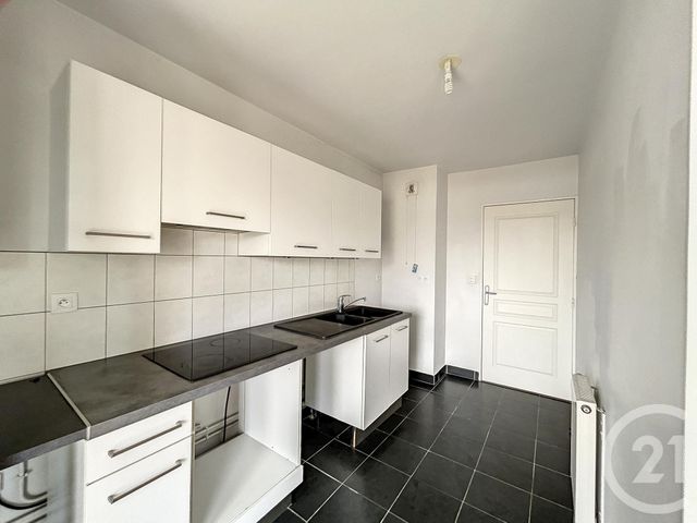 Appartement F3 &agrave; louer - 3 pi&egrave;ces - 63,79 m2 - Reims - 51 - CHAMPAGNE-ARDENNE