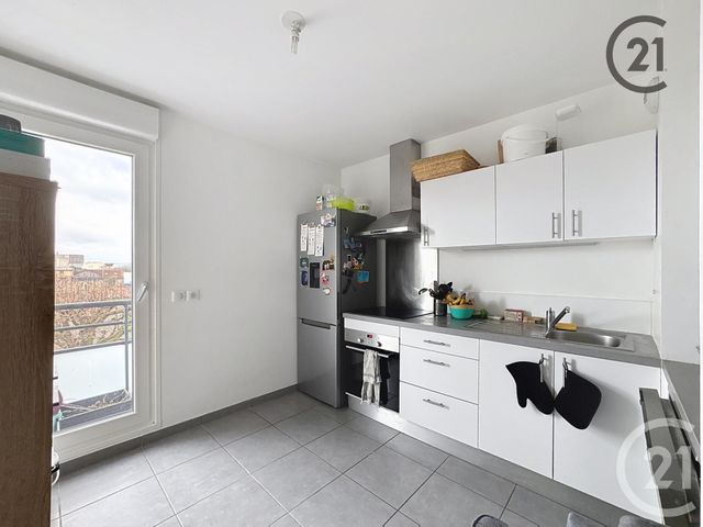 Appartement T3 &agrave; louer - 3 pi&egrave;ces - 65,47 m2 - Reims - 51 - CHAMPAGNE-ARDENNE