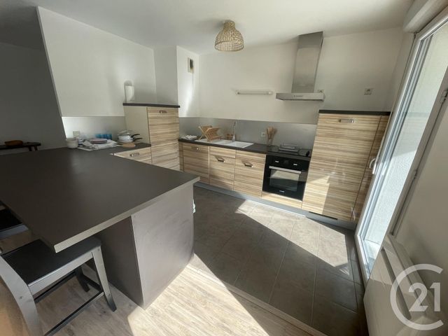 Appartement F3 &agrave; louer - 3 pi&egrave;ces - 66,27 m2 - Reims - 51 - CHAMPAGNE-ARDENNE
