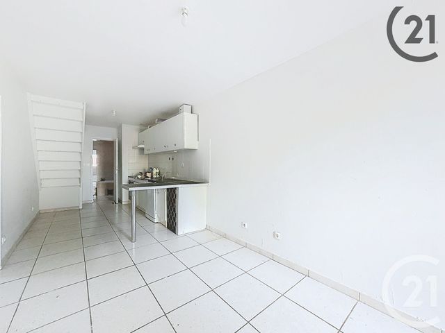 Maison &agrave; louer - 5 pi&egrave;ces - 75,50 m2 - Reims - 51 - CHAMPAGNE-ARDENNE
