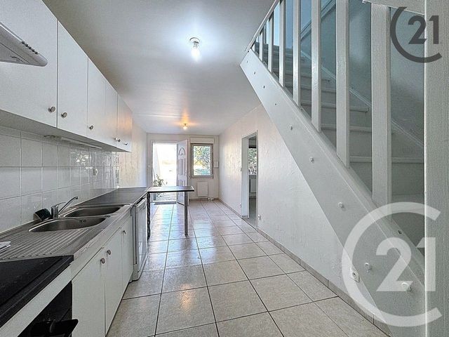 Maison &agrave; louer - 5 pi&egrave;ces - 75,50 m2 - Reims - 51 - CHAMPAGNE-ARDENNE