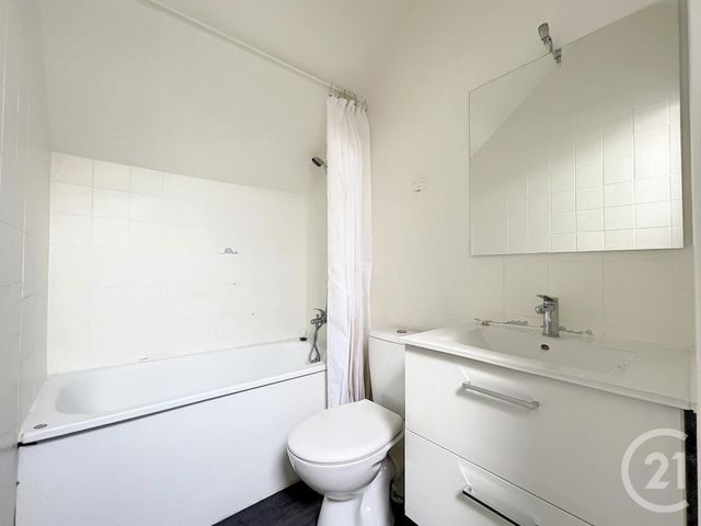 Appartement F1 &agrave; louer - 1 pi&egrave;ce - 12,06 m2 - Reims - 51 - CHAMPAGNE-ARDENNE