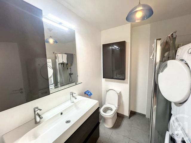 Appartement T2 &agrave; louer - 2 pi&egrave;ces - 50 m2 - Reims - 51 - CHAMPAGNE-ARDENNE
