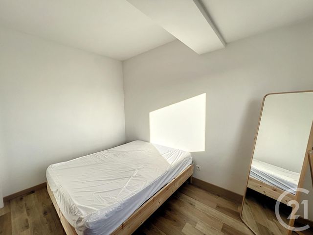 Appartement T2 &agrave; louer - 2 pi&egrave;ces - 50 m2 - Reims - 51 - CHAMPAGNE-ARDENNE