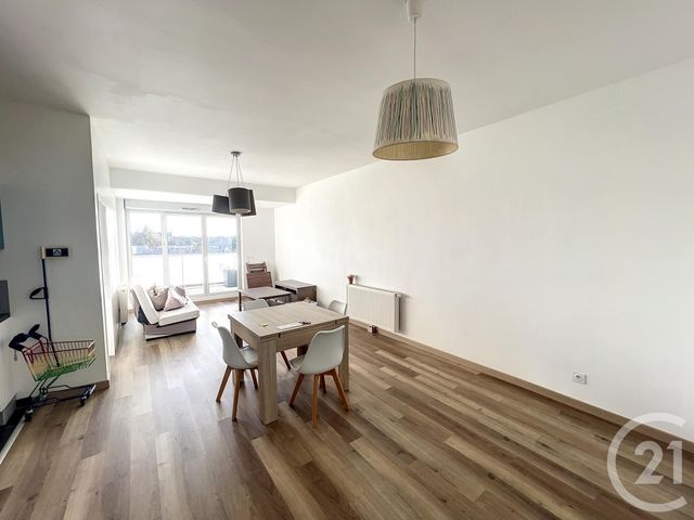 Appartement T2 &agrave; louer - 2 pi&egrave;ces - 50 m2 - Reims - 51 - CHAMPAGNE-ARDENNE