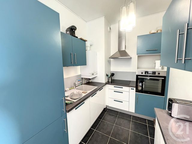 Appartement T2 &agrave; louer - 2 pi&egrave;ces - 50 m2 - Reims - 51 - CHAMPAGNE-ARDENNE
