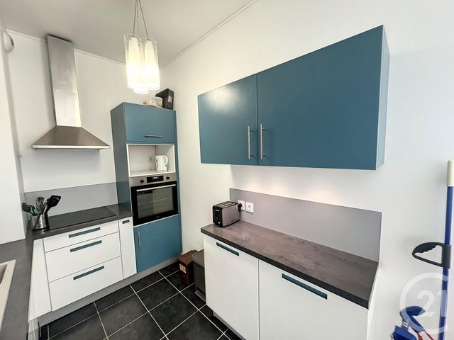 Appartement T2 &agrave; louer - 2 pi&egrave;ces - 50 m2 - Reims - 51 - CHAMPAGNE-ARDENNE