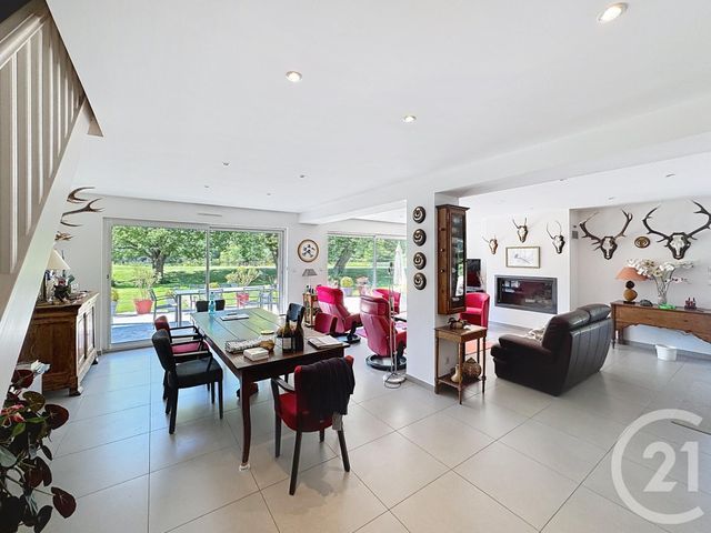 Maison &agrave; vendre - 6 pi&egrave;ces - 231,20 m2 - La Ferte St Cyr - 41 - CENTRE