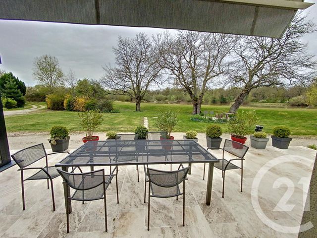 Maison &agrave; vendre - 6 pi&egrave;ces - 231,20 m2 - La Ferte St Cyr - 41 - CENTRE