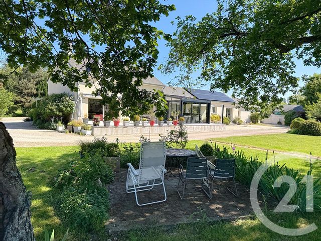 Maison &agrave; vendre - 6 pi&egrave;ces - 231,20 m2 - La Ferte St Cyr - 41 - CENTRE