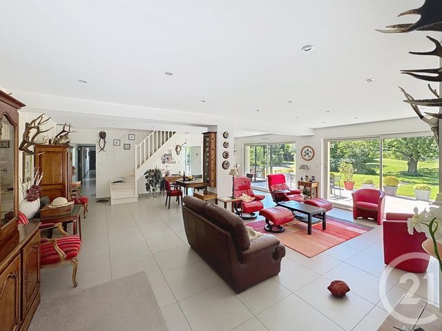 Maison &agrave; vendre - 6 pi&egrave;ces - 231,20 m2 - La Ferte St Cyr - 41 - CENTRE