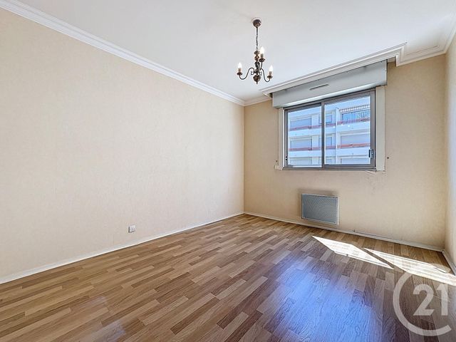 Appartement F3 à vendre - 3 pièces - 83,88 m2 - Romorantin Lanthenay - 41 - CENTRE