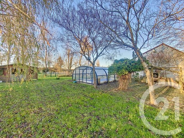 Maison à vendre - 7 pièces - 165 m2 - Dun Le Poelier - 36 - CENTRE