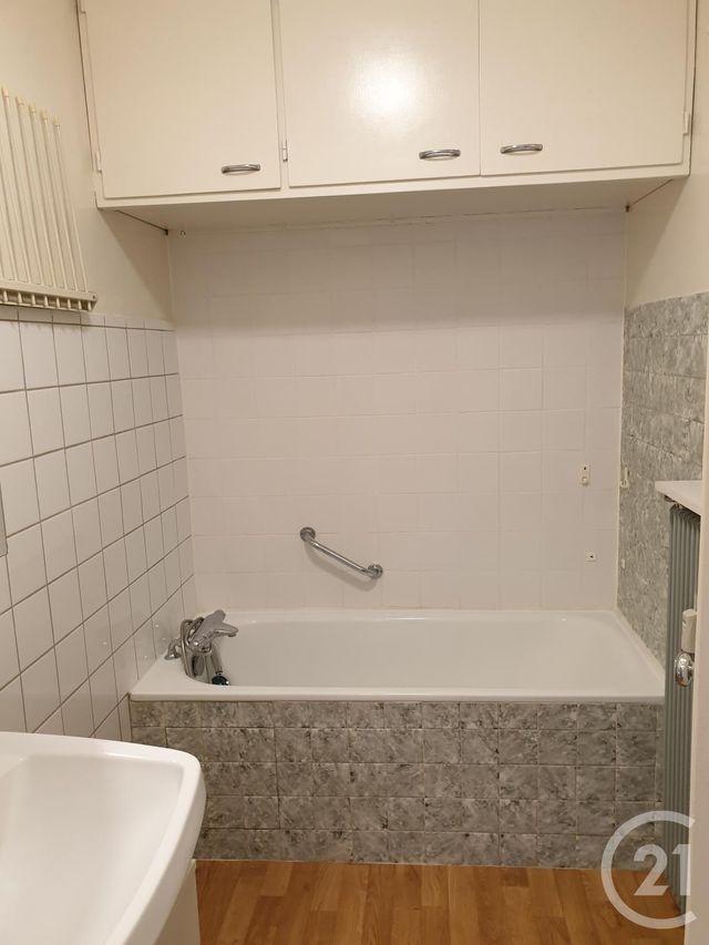 Appartement F2 &agrave; louer - 2 pi&egrave;ces - 37,07 m2 - Romorantin Lanthenay - 41 - CENTRE