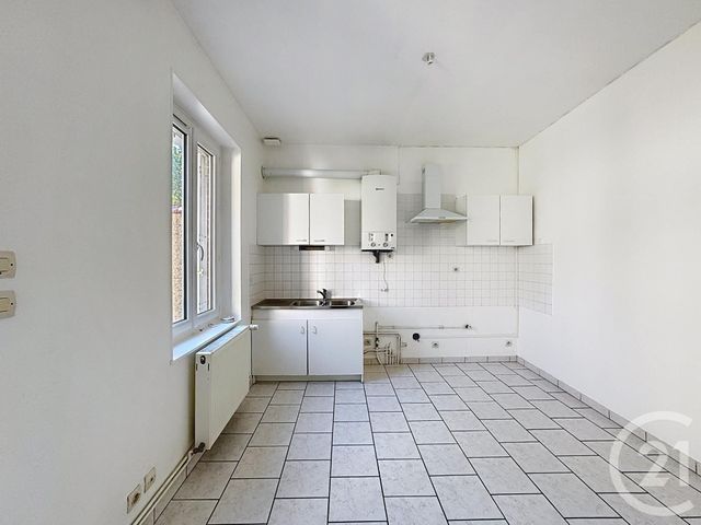 Maison &agrave; louer - 3 pi&egrave;ces - 64 m2 - Romorantin Lanthenay - 41 - CENTRE