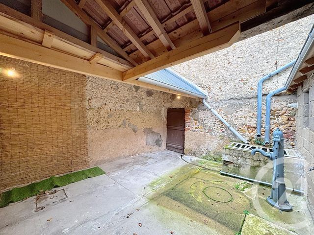 Maison &agrave; louer - 4 pi&egrave;ces - 80 m2 - Villefranche Sur Cher - 41 - CENTRE