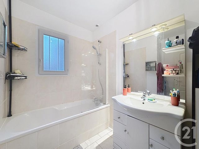 Maison à louer - 3 pièces - 70 m2 - Romorantin Lanthenay - 41 - CENTRE