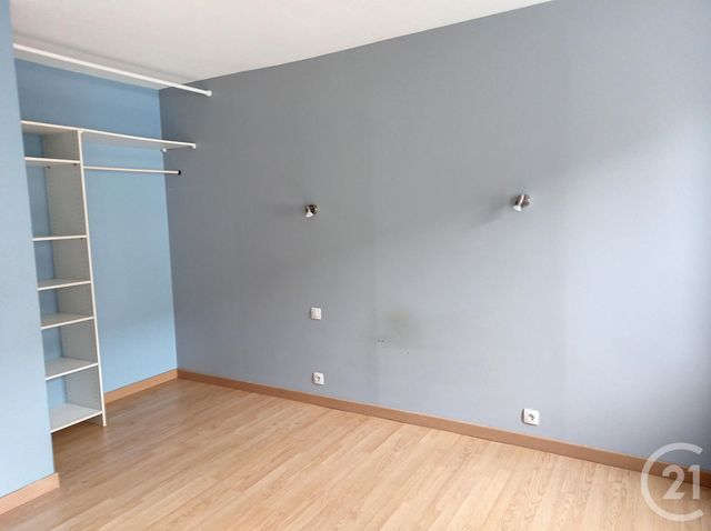 Appartement F2 &agrave; louer - 2 pi&egrave;ces - 33 m2 - Romorantin Lanthenay - 41 - CENTRE