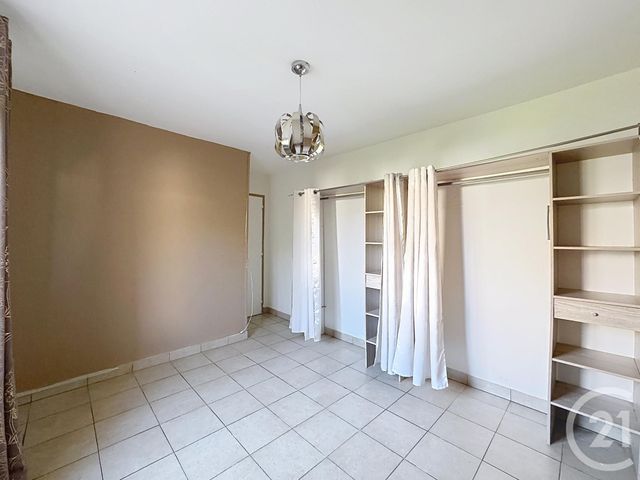 Maison &agrave; louer - 4 pi&egrave;ces - 79 m2 - Romorantin Lanthenay - 41 - CENTRE