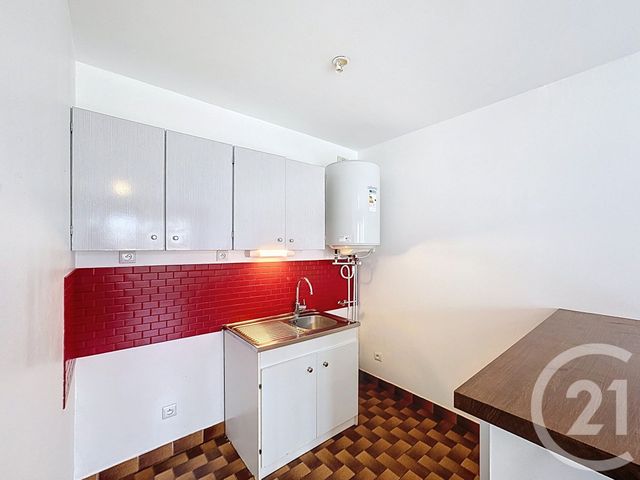 Appartement Studio &agrave; louer - 1 pi&egrave;ce - 34,97 m2 - Romorantin Lanthenay - 41 - CENTRE