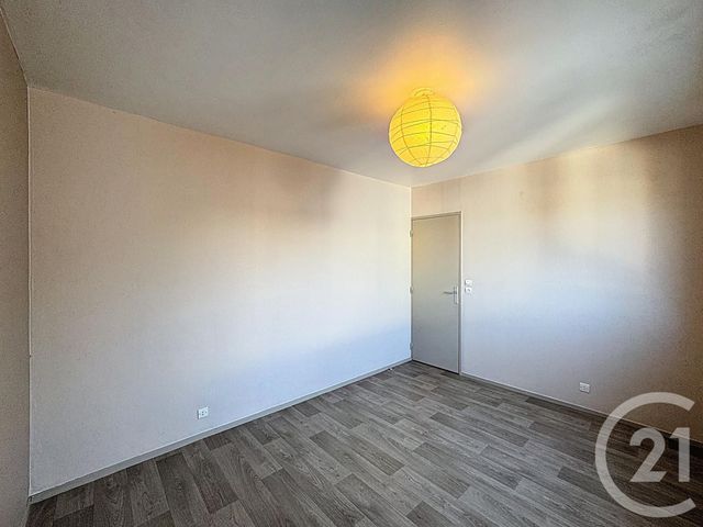 Appartement F2 &agrave; louer - 2 pi&egrave;ces - 41 m2 - Romorantin Lanthenay - 41 - CENTRE