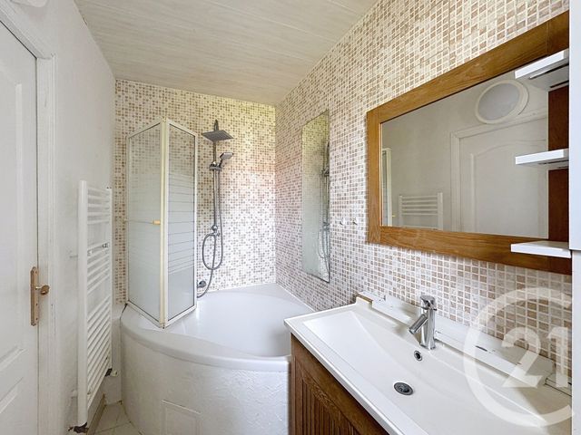 Maison &agrave; louer - 3 pi&egrave;ces - 70,23 m2 - Romorantin Lanthenay - 41 - CENTRE