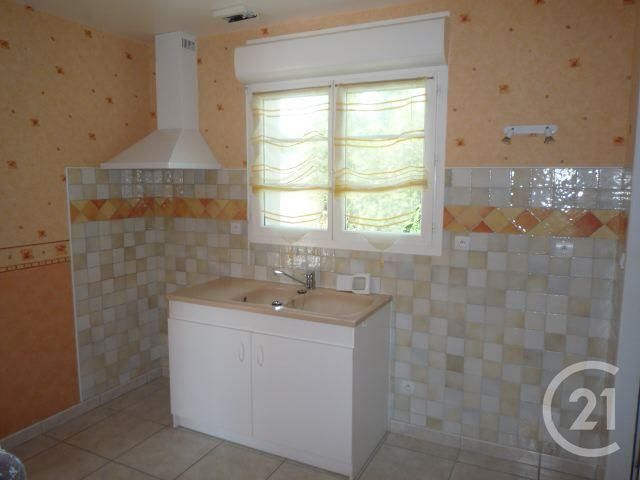 Maison &agrave; louer - 4 pi&egrave;ces - 89,23 m2 - Romorantin Lanthenay - 41 - CENTRE