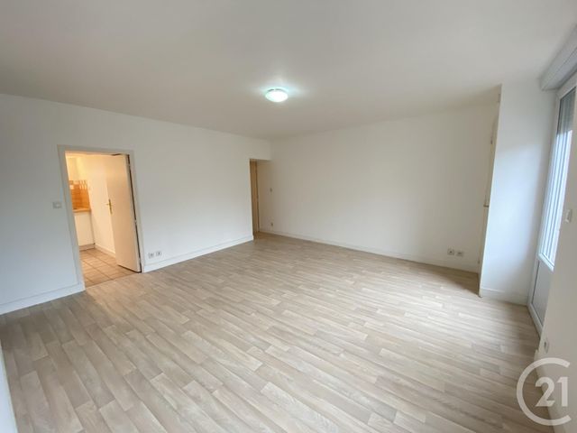 Appartement &agrave; louer - 3 pi&egrave;ces - 60,32 m2 - Romorantin Lanthenay - 41 - CENTRE