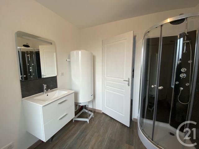 Maison &agrave; louer - 3 pi&egrave;ces - 68 m2 - Villefranche Sur Cher - 41 - CENTRE