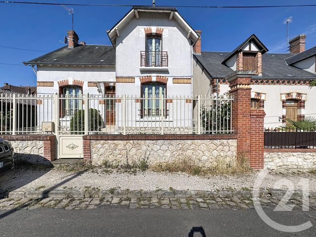 Maison &agrave; louer - 4 pi&egrave;ces - 101,74 m2 - Romorantin Lanthenay - 41 - CENTRE