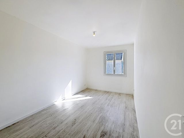 Maison &agrave; louer - 4 pi&egrave;ces - 87 m2 - Chatillon Sur Cher - 41 - CENTRE