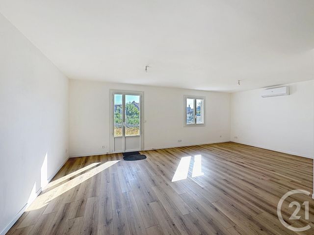 Maison &agrave; louer - 4 pi&egrave;ces - 87 m2 - Chatillon Sur Cher - 41 - CENTRE