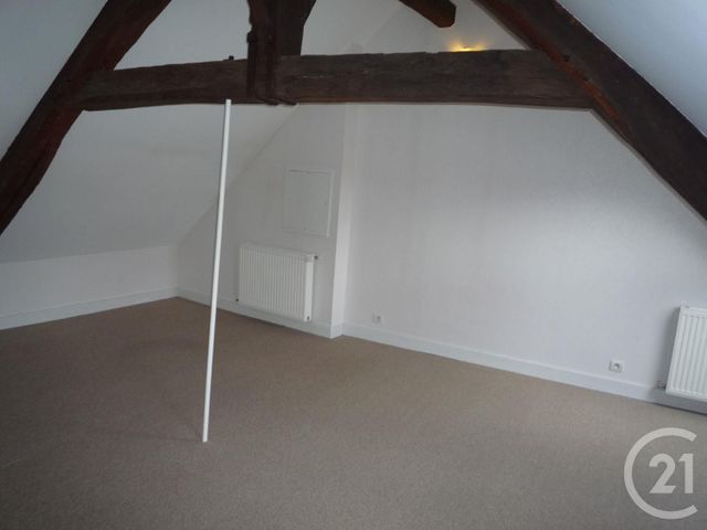 Appartement F4 &agrave; louer - 4 pi&egrave;ces - 78 m2 - Romorantin Lanthenay - 41 - CENTRE
