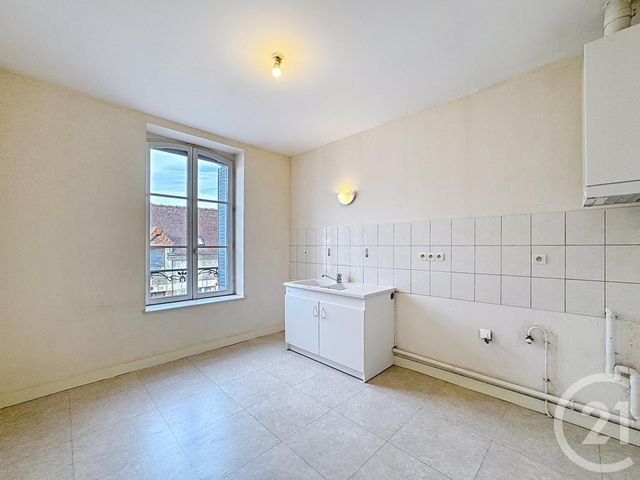 Appartement F4 &agrave; louer - 4 pi&egrave;ces - 78 m2 - Romorantin Lanthenay - 41 - CENTRE