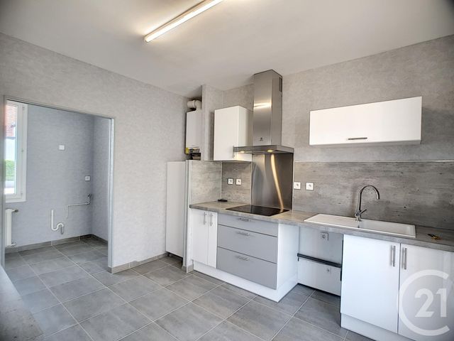 Maison &agrave; louer - 4 pi&egrave;ces - 81 m2 - Romorantin Lanthenay - 41 - CENTRE