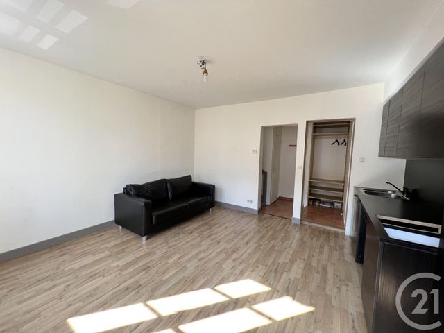 Appartement Duplex &agrave; louer - 2 pi&egrave;ces - 33 m2 - Romorantin Lanthenay - 41 - CENTRE