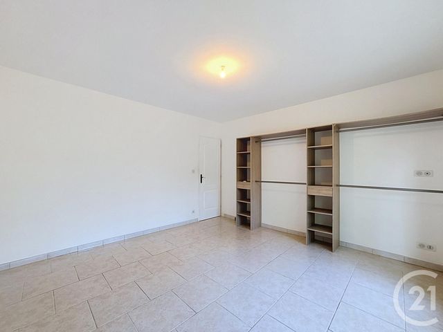 Maison &agrave; louer - 6 pi&egrave;ces - 225 m2 - Gievres - 41 - CENTRE