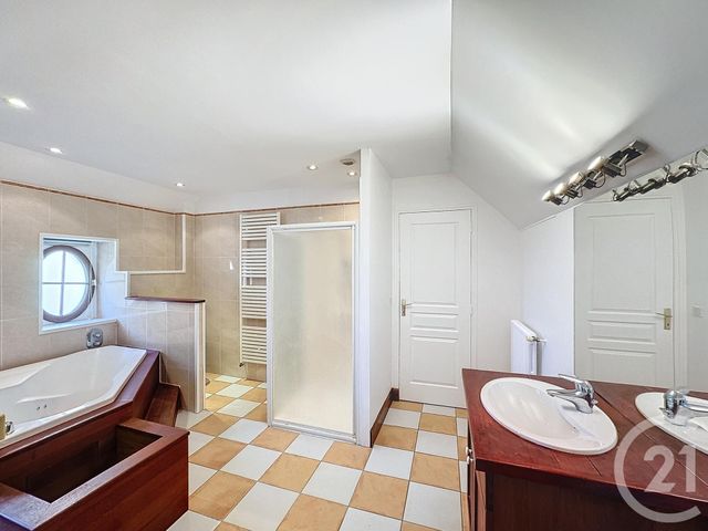 Appartement &agrave; louer - 2 pi&egrave;ces - 80 m2 - Romorantin Lanthenay - 41 - CENTRE