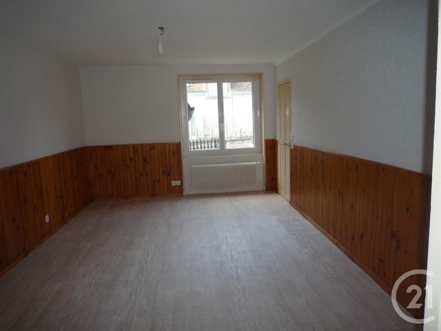 Maison &agrave; louer - 5 pi&egrave;ces - 98,33 m2 - Romorantin Lanthenay - 41 - CENTRE