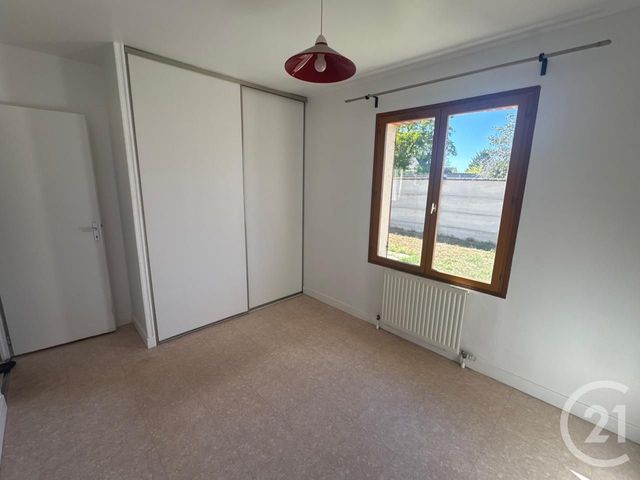 Maison &agrave; louer - 5 pi&egrave;ces - 90,95 m2 - Romorantin Lanthenay - 41 - CENTRE