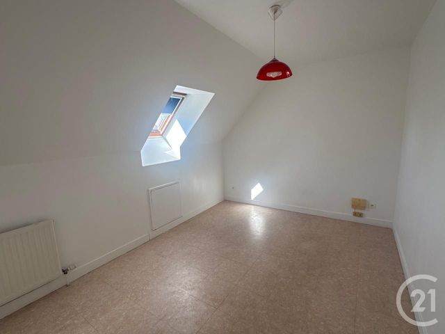 Maison &agrave; louer - 5 pi&egrave;ces - 90,95 m2 - Romorantin Lanthenay - 41 - CENTRE