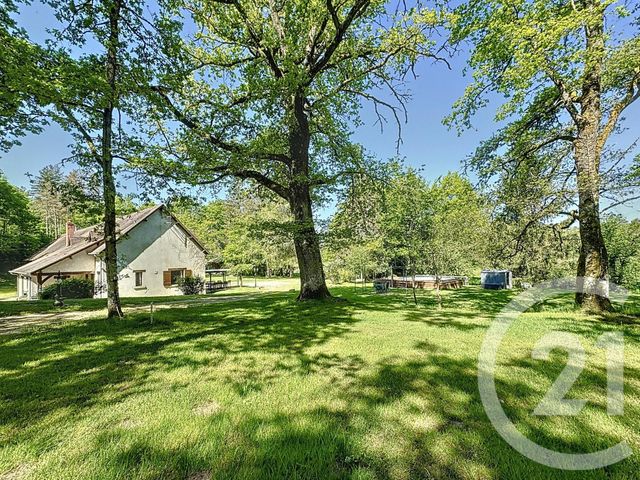 Maison &agrave; vendre - 7 pi&egrave;ces - 214 m2 - Neuvy Sur Barangeon - 18 - CENTRE